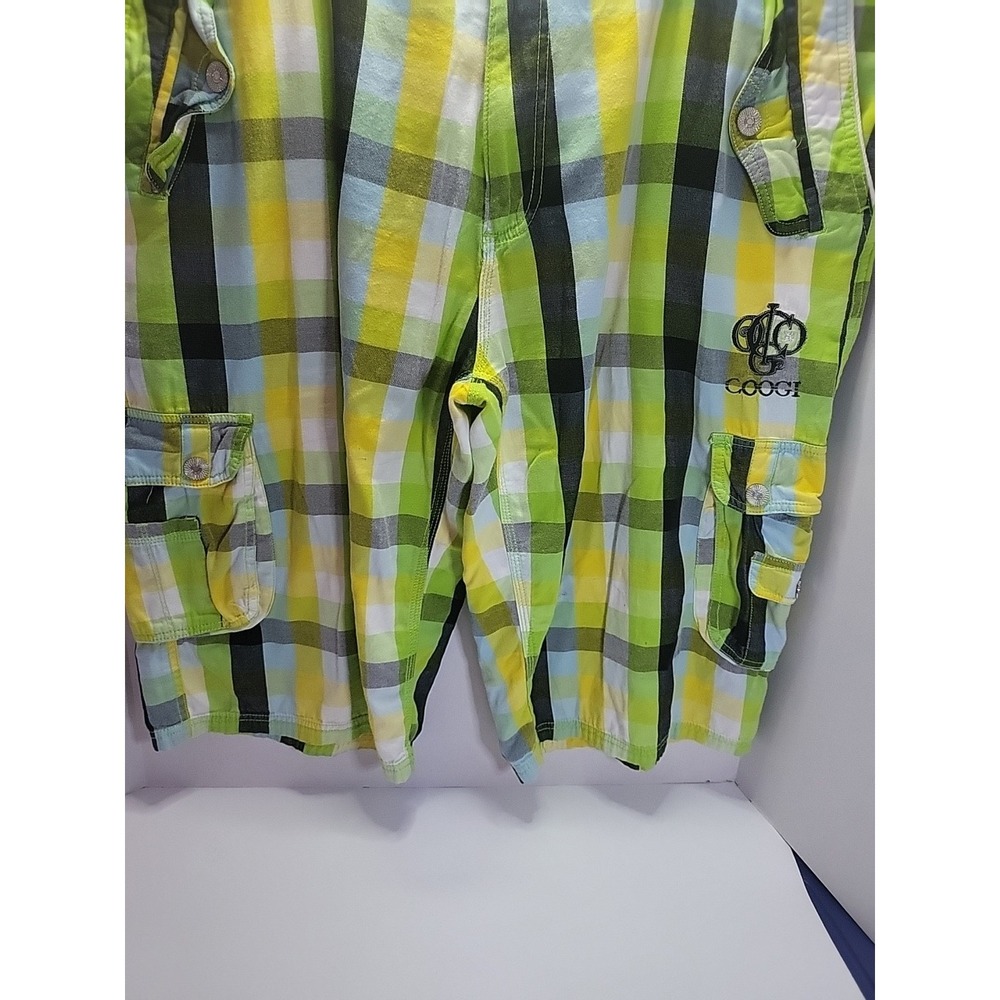 Vtg. Coogi Cargo Shorts Baggy Y2K Pastel Green,Yellow,Blue Embroidered Size 42 - Picture 3 of 14